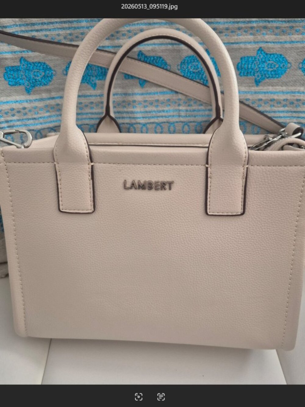 Lambert purse with strap